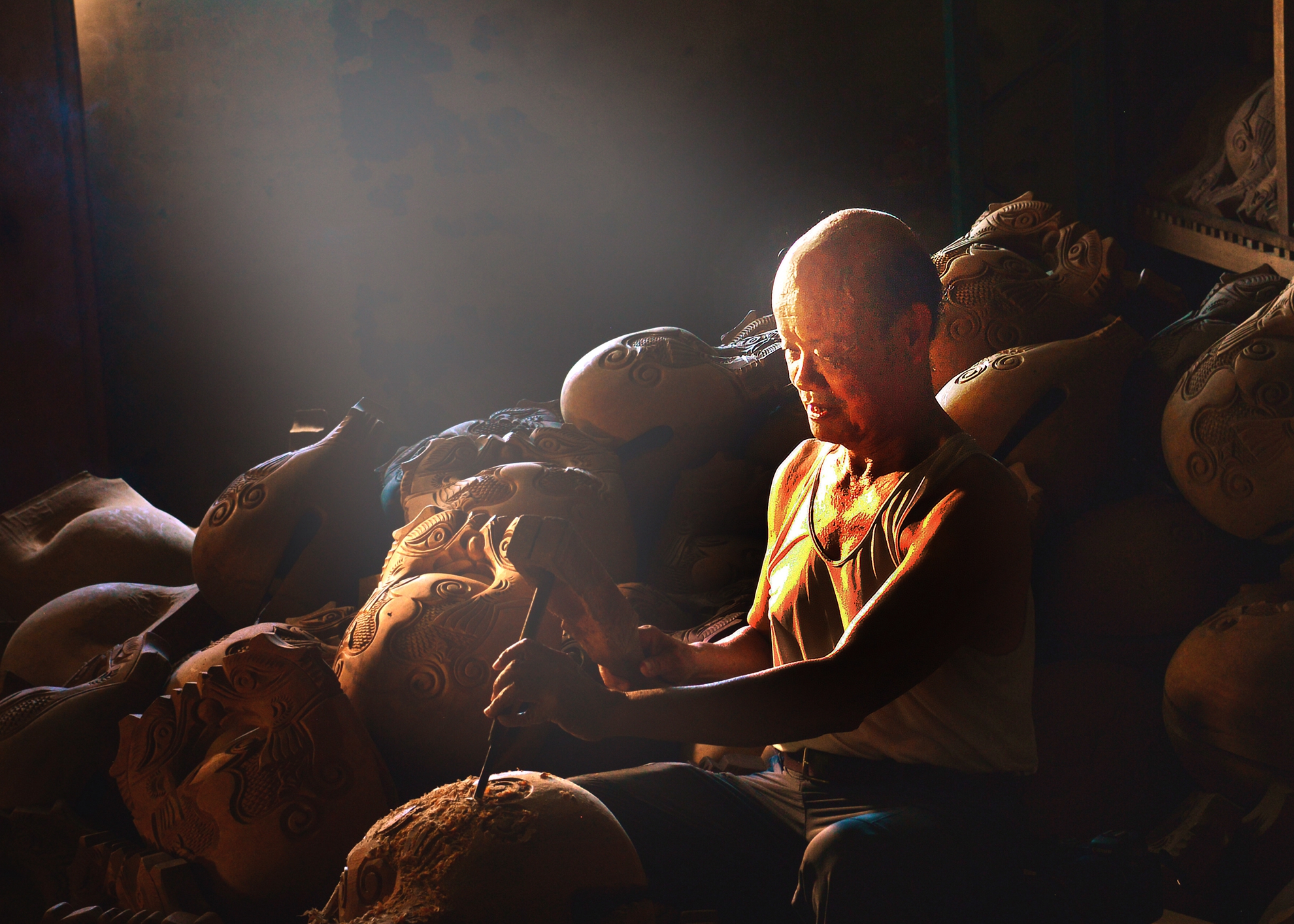 銅牌 曹啟彰 光影木心